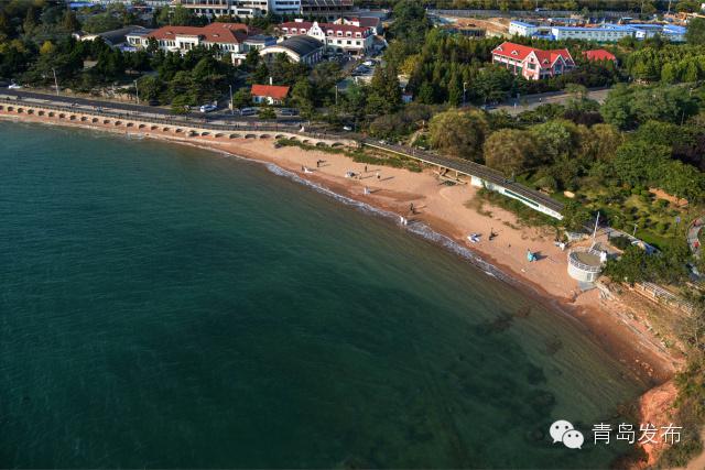 高清:飞越青岛看海湾 湾岬相连显别样风情