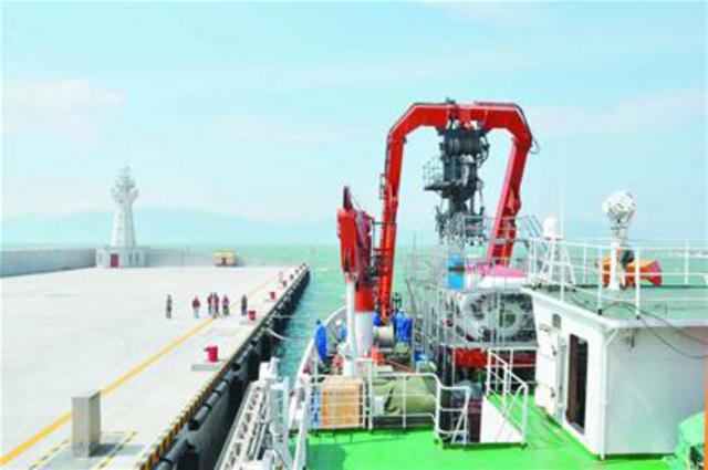 蛟龙号将出海探秘马里亚纳海沟 再现深海传奇 蛟龙号将出海探秘马里亚纳海沟 再现深海传奇