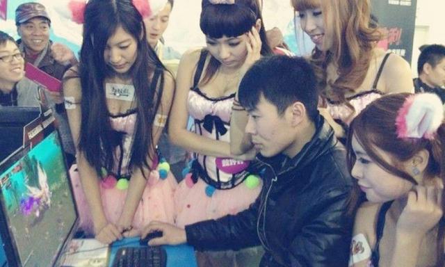 揭秘电竞陪玩服务:收入高 但并无肮脏交易 揭秘电竞陪玩服务:收入高 但并无肮脏交易