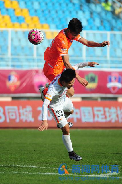 门将刘军神勇扑出点球 中能止住连败势头