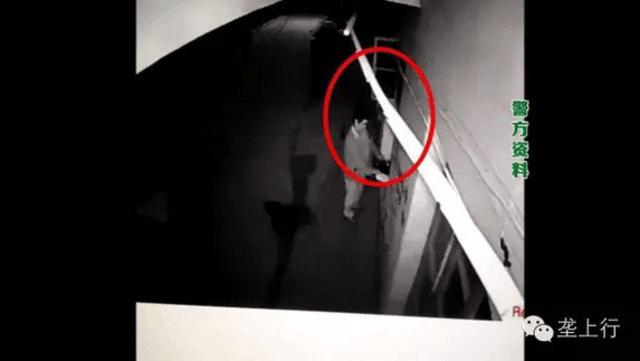 男子偷160双女鞋堆满一屋:闻过后很快乐 男子偷160双女鞋堆满一屋:闻过后很快乐