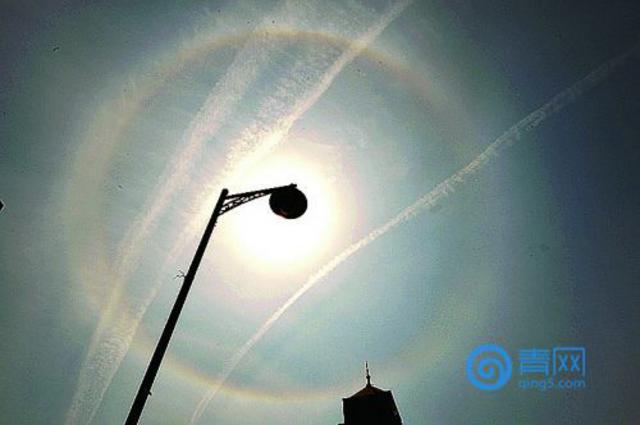 高清:青岛天空惊现绝美日晕奇观 刷爆朋友圈