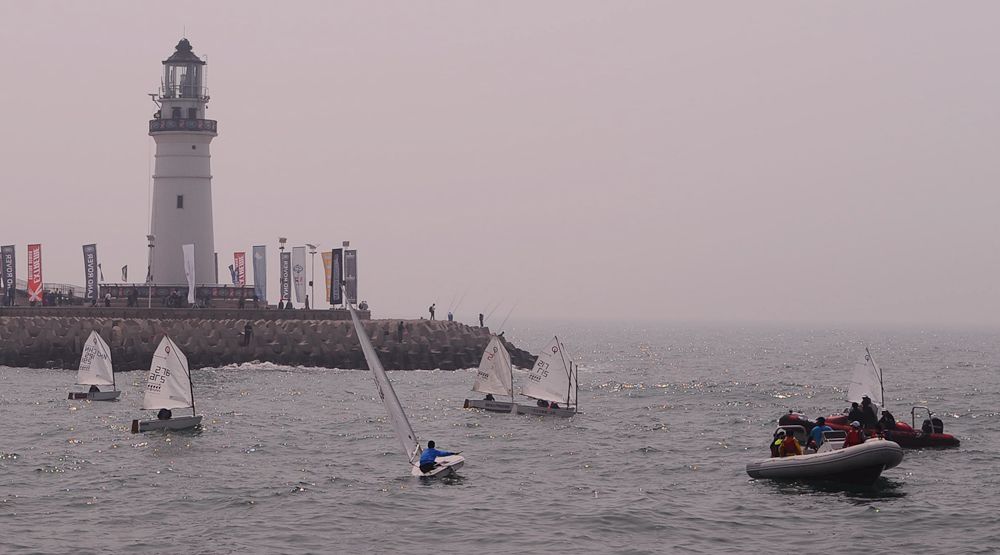 海上观光旺季开启 浮山湾这么多船你认识几种