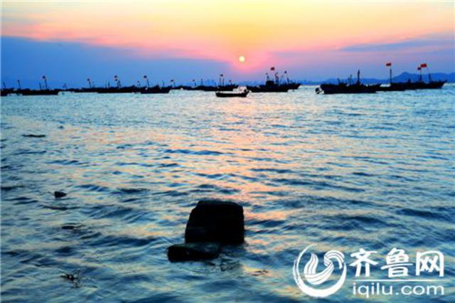 组图:美景相伴吃海鲜 青岛海鲜最正宗十大渔村