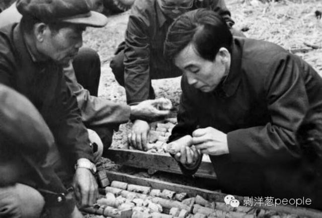 温家宝地质往事：来自四十年前的脚步声