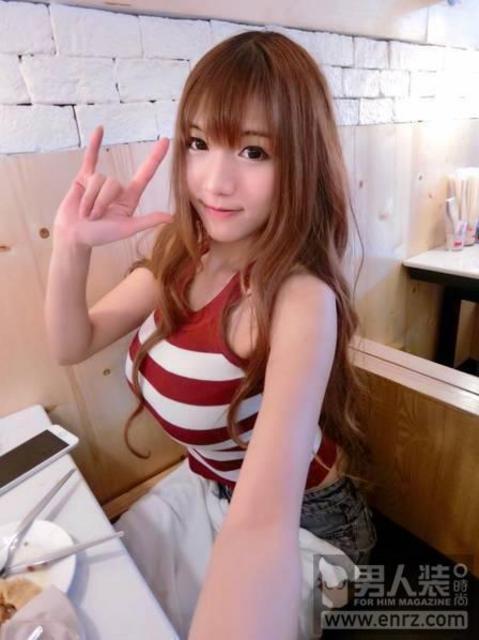 泰国网红棒糖妹成话题美女 身材比例不科学