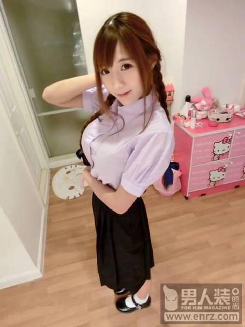 泰国网红棒糖妹成话题美女 身材比例不科学