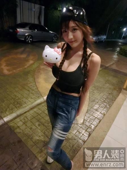 泰国网红棒糖妹成话题美女 身材比例不科学