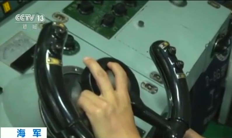 中方罕见公布052D作战指挥中心 性能超美巡洋舰