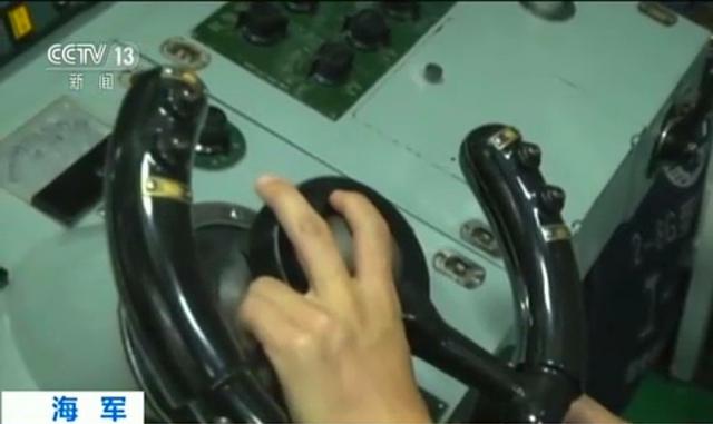 中方罕见公布052D作战指挥中心 性能超美巡洋舰 中方罕见公布052D作战指挥中心 性能超美巡洋舰