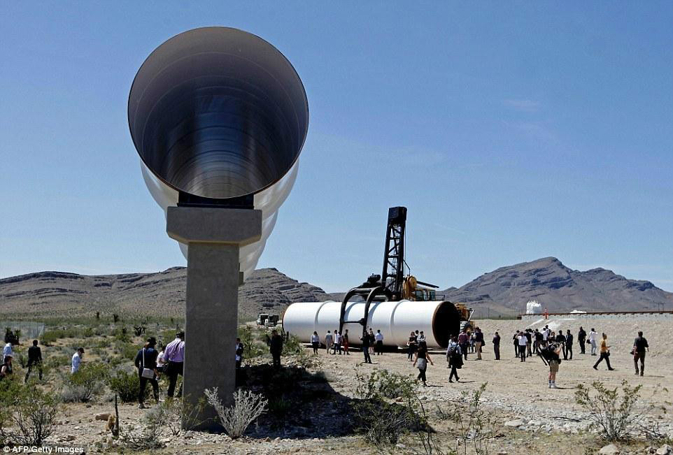 美国超级高铁首测成功 速度比飞机还要快(图)