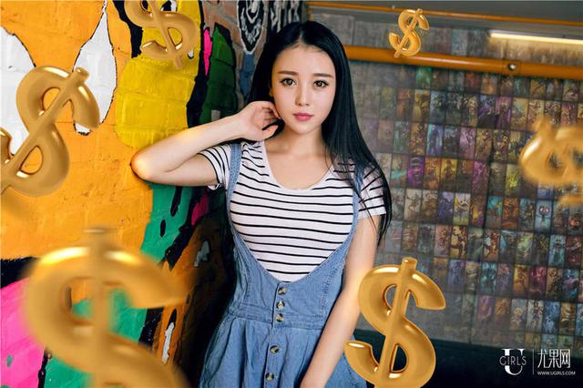     网吧美女陪玩：男人不过是我的取款机罢了 