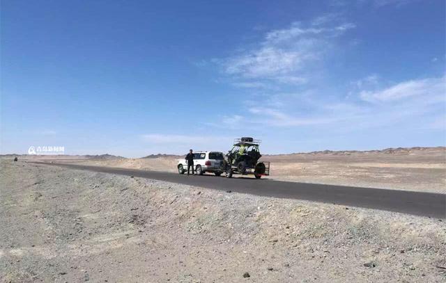 【新青年】穿越罗布泊青岛第一人 与死神擦肩