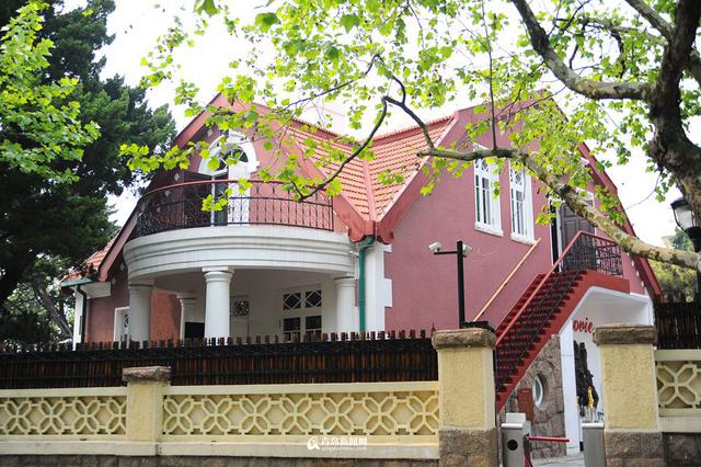 八大关里那一抹粉色 走进蝴蝶楼 八大关里那一抹粉色 走进蝴蝶楼