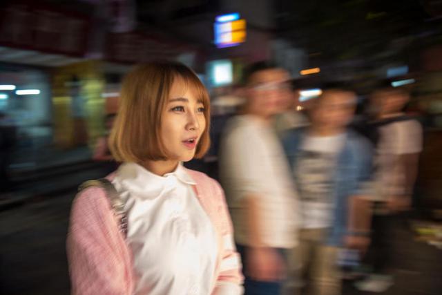 网络女主播背后：为聚人气不敢谈恋爱