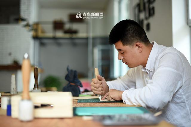80后皮匠 他大学做的包卖了五位数