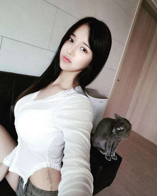 韩国网络女主播李秀彬 因身材不科学爆红 韩国网络女主播李秀彬 因身材不科学爆红