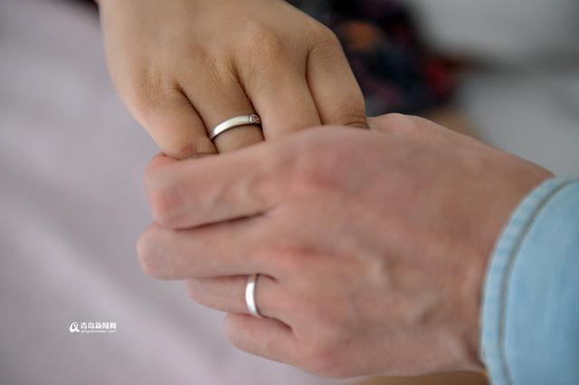 女孩患白血病 男友要卖房救她 女孩患白血病 男友要卖房救她