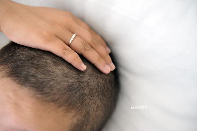 女孩患白血病 男友要卖房救她 女孩患白血病 男友要卖房救她
