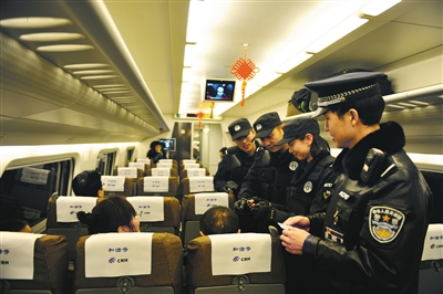 公安部:5种情形警察可查验身份证 警察有裁量权
