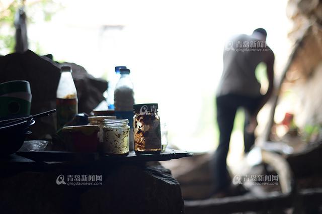 【青岛故事】小伙住山洞 每天抄古文观止