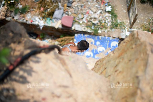 【青岛故事】小伙住山洞 每天抄古文观止