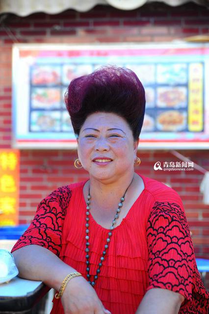 高清:烧烤老店面临搬迁 本网独家专访胖姐 高清:烧烤老店面临搬迁 本网独家专访胖姐