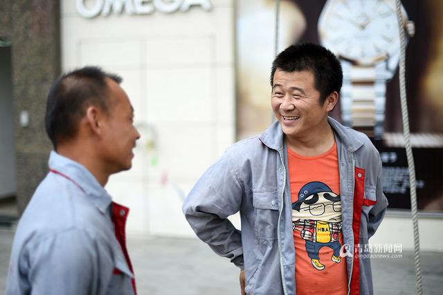 【新青年】80后蜘蛛人 '跳楼'筹钱救弟弟