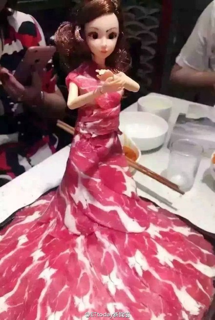 北京火锅店推“芭比羊肉衣”