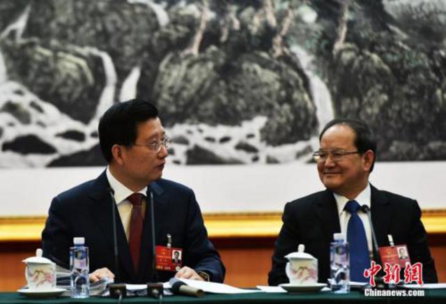 省级大员又迎调整高峰 两年内10余省份换书记 省级大员又迎调整高峰 两年内10余省份换书记