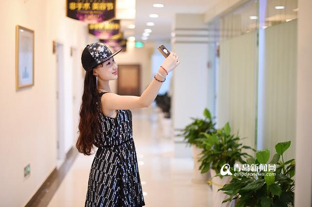  19岁女大学生要整容成刘亦菲