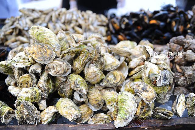 盛夏来青岛品美食 看大厨玩转本地海鲜 盛夏来青岛品美食 看大厨玩转本地海鲜
