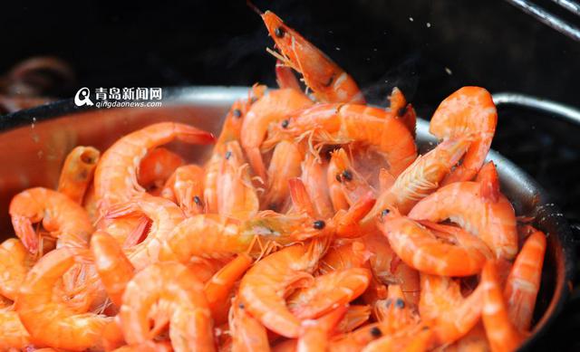 盛夏来青岛品美食 看大厨玩转本地海鲜 盛夏来青岛品美食 看大厨玩转本地海鲜