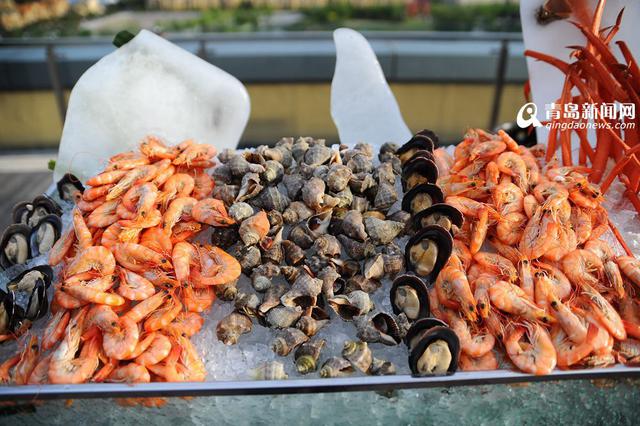 盛夏来青岛品美食 看大厨玩转本地海鲜 盛夏来青岛品美食 看大厨玩转本地海鲜