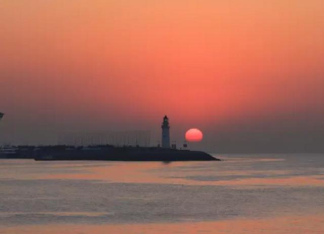 能想到最浪漫的事 就是和你在青岛看日出