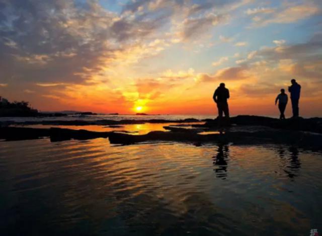 能想到最浪漫的事 就是和你在青岛看日出