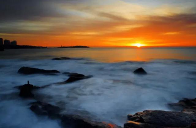 能想到最浪漫的事 就是和你在青岛看日出