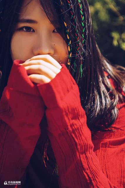 青岛95后女孩手写书开售 海量美照首曝光
