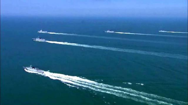 四位上将坐镇 海军三大舰队南海实弹演习