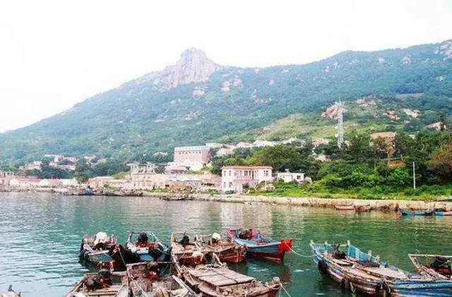 组图:还去海边挤?距青岛22海里处有个人间仙境