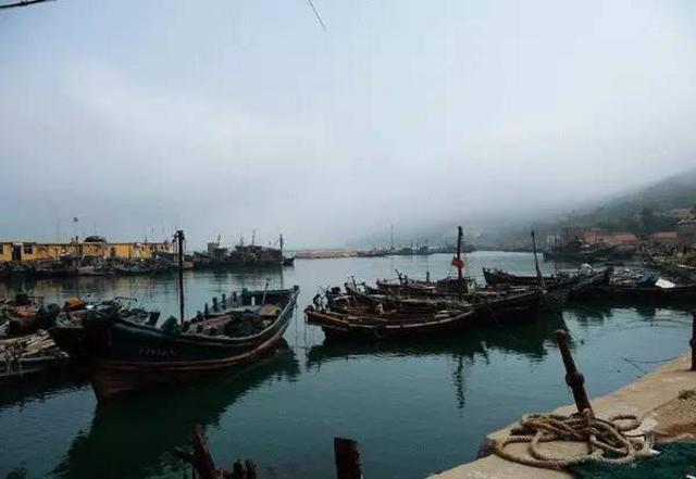 组图:还去海边挤?距青岛22海里处有个人间仙境