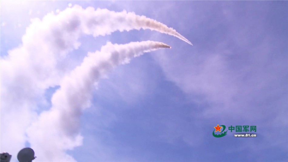 海空硝烟起 海军三大舰队百艘舰艇大洋演兵