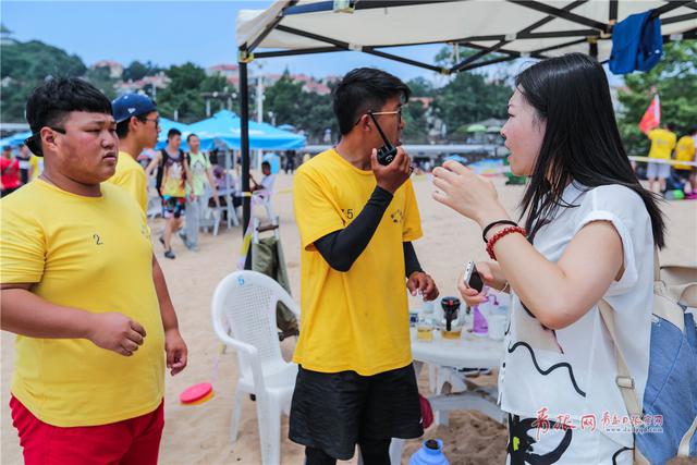 高温下的守护者:18岁'小鲜肉'浴场救援记(组图)