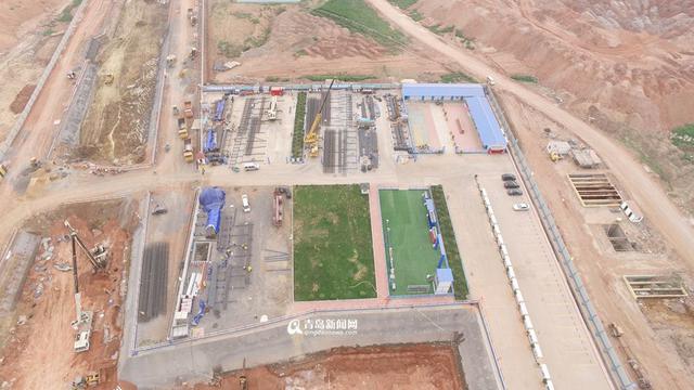 俯拍新机场施工现场 地铁路径清晰可见