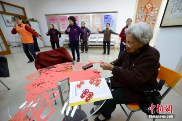 今年养老金上调上海已发放到位 多地透露公布时间表 