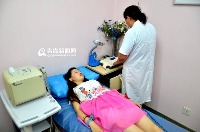 高清：19岁少女要变刘亦菲 独家揭秘整容全过程