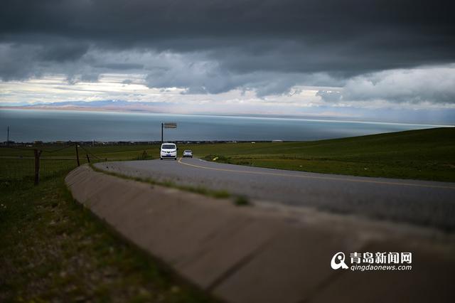 【西游记】看乌云下的青海湖 别样美景更震撼