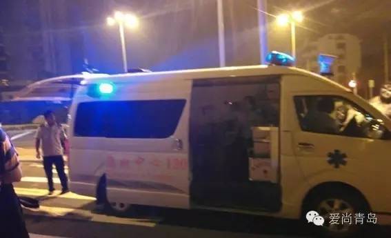 青岛某滴快车出交通事故 将受伤乘客扔路边(图)