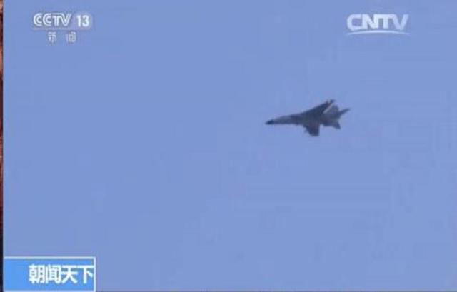 北海舰队歼击轰炸机训练视频曝光 超低空海上飞行精确打击海岛目标！
