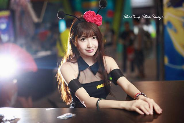 国内最大漫展大长腿晃眼